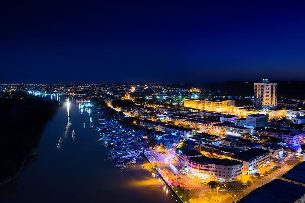 Pullman Miri Waterfront - Miri - Näkymät ulkona