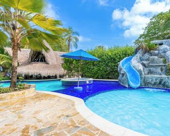 Cabañas Aqua Blue - Coveñas - Piscina