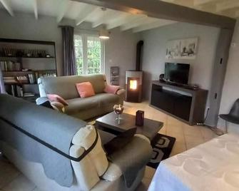 Le Cerisier - Fresquiennes - Barentin - Salon
