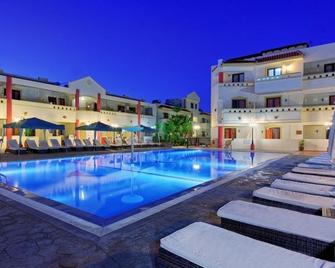 St. Constantin Sea Hotel and Spa Resort - Gouves - Piscine