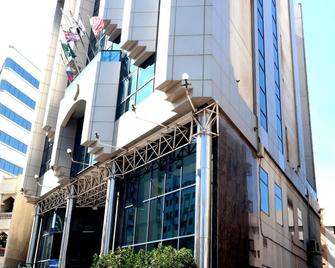 York International Hotel - Dubai - Building