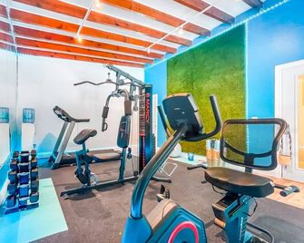 Ocean's Sounds Hotel - Hollywood - Gym