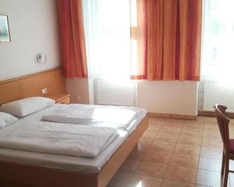 Pension Fünfhaus - Wiedeń - Sypialnia