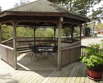 Edelweiss Inn - Eureka Springs - Patio