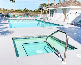 Gulfview II 101 - Destin - Piscina