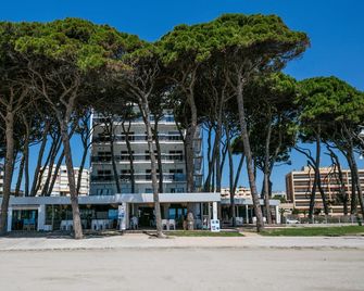 Hotel Best Terramarina - La Pineda