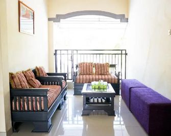 OYO 941 Hotel Manggala Syariah - Pacitan