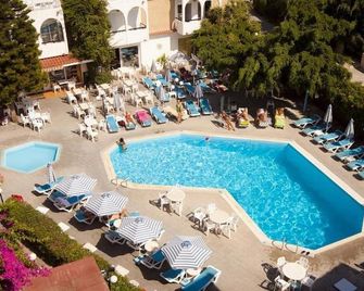 Kassandra Family Aparthotel And Spa - Ialysos - Bazén