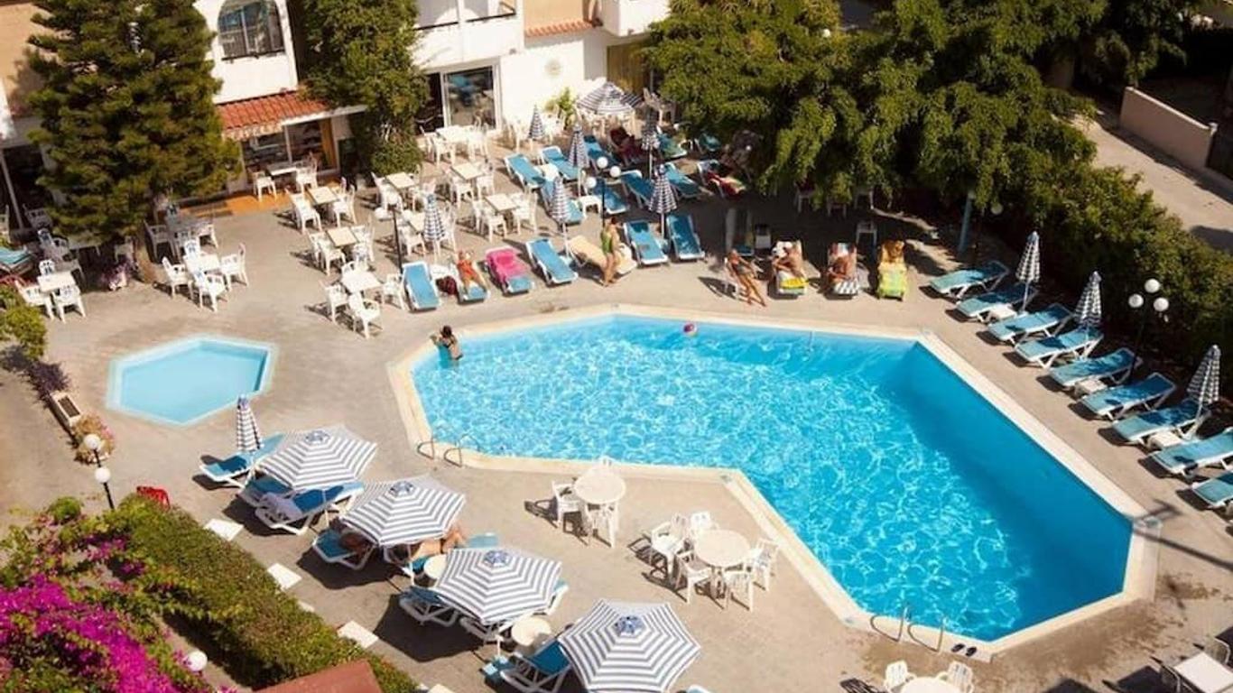 Kassandra Hotel