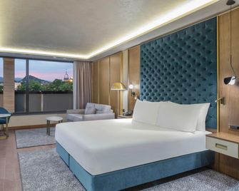 DoubleTree by Hilton Plovdiv Center - Filibe - Yatak Odası