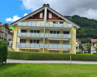 Apartment Bellevue-Park B 145 by Interhome - Engelberg - Building