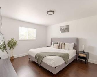 Cozy Miami Home Pet-friendly & with Free Parking - Mai-a-mi - Phòng ngủ