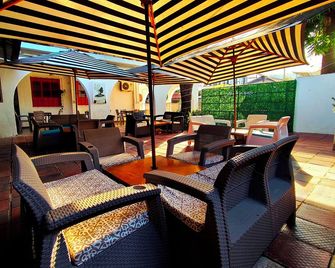 Casa De Piedra - Melgar - Patio