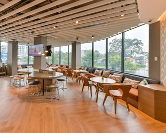 Holiday Inn Express Sydney Airport By IHG - Mascot - Restaurante