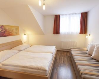 Gaestehaus Sahin - Schruns - Habitación