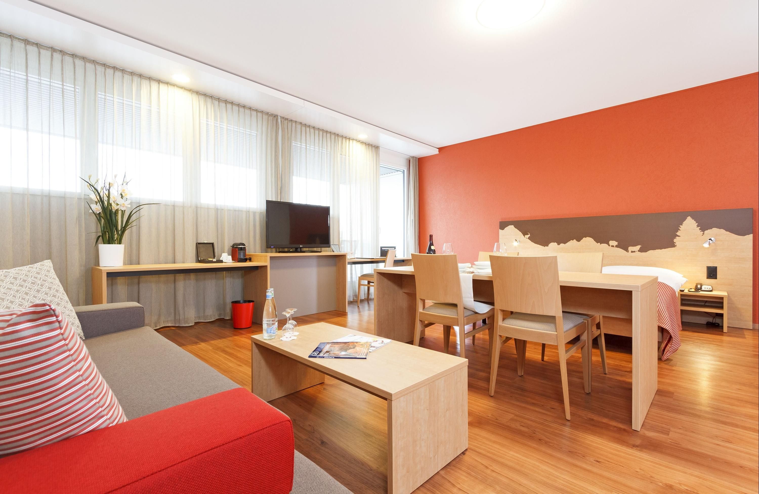 Swissever Hotel Zug - Cham - Вітальня