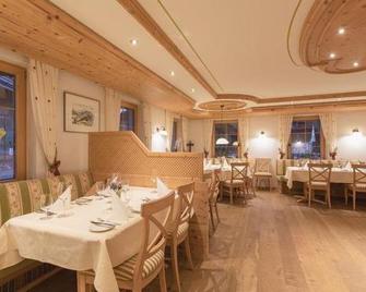 Hotel & Restaurant Gasthof Belchenblick - Munstertal - Restaurant