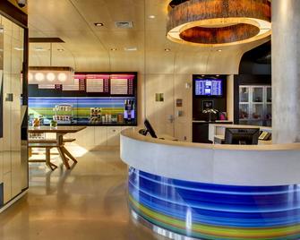 Aloft San Antonio Airport - San Antonio - Front desk