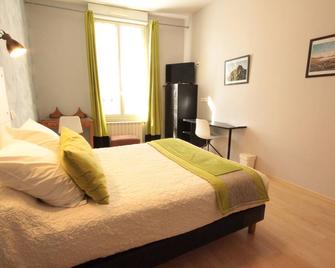 Hotel des Arts - Montpellier - Camera da letto
