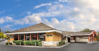 Econo Lodge new Reno - Sparks Convention Center - רנו - בניין