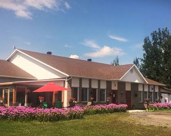 Gîte du Moulin - L'Isle-aux-Coudres - Gebäude