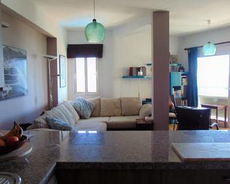 Estrella one bedroom with pool - Fuengirola - Sala de estar