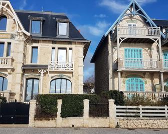 3 gite \'Quietly\' close to the beaches - Gémozac - Edificio