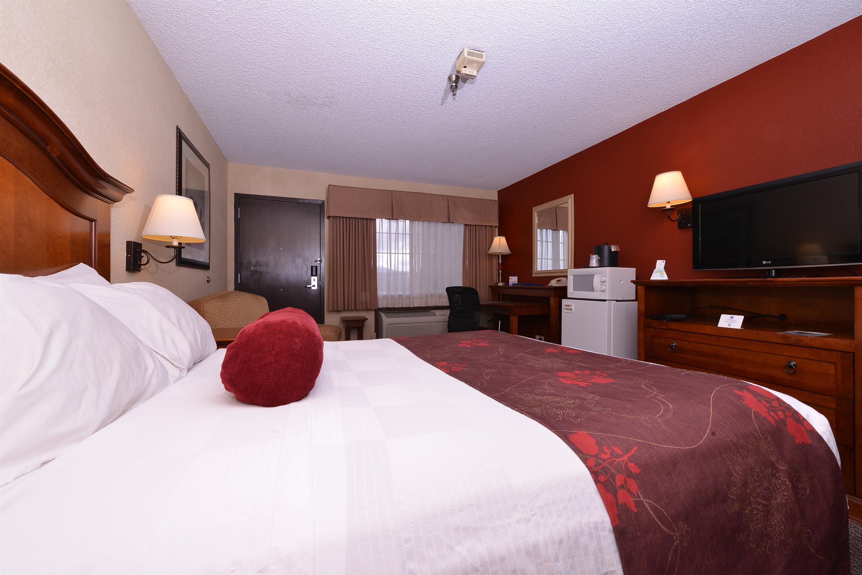 Best Western Plus Rama Inn