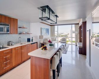 Carillon Miami Wellness Resort - Miami Beach - Cocina