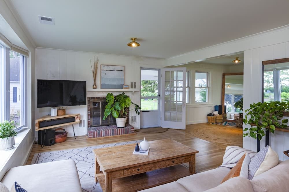Beautiful Beach Home and Garden Paradise - Madison - Obývací pokoj