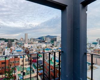 Hotel Marcher - Busan - Balcony