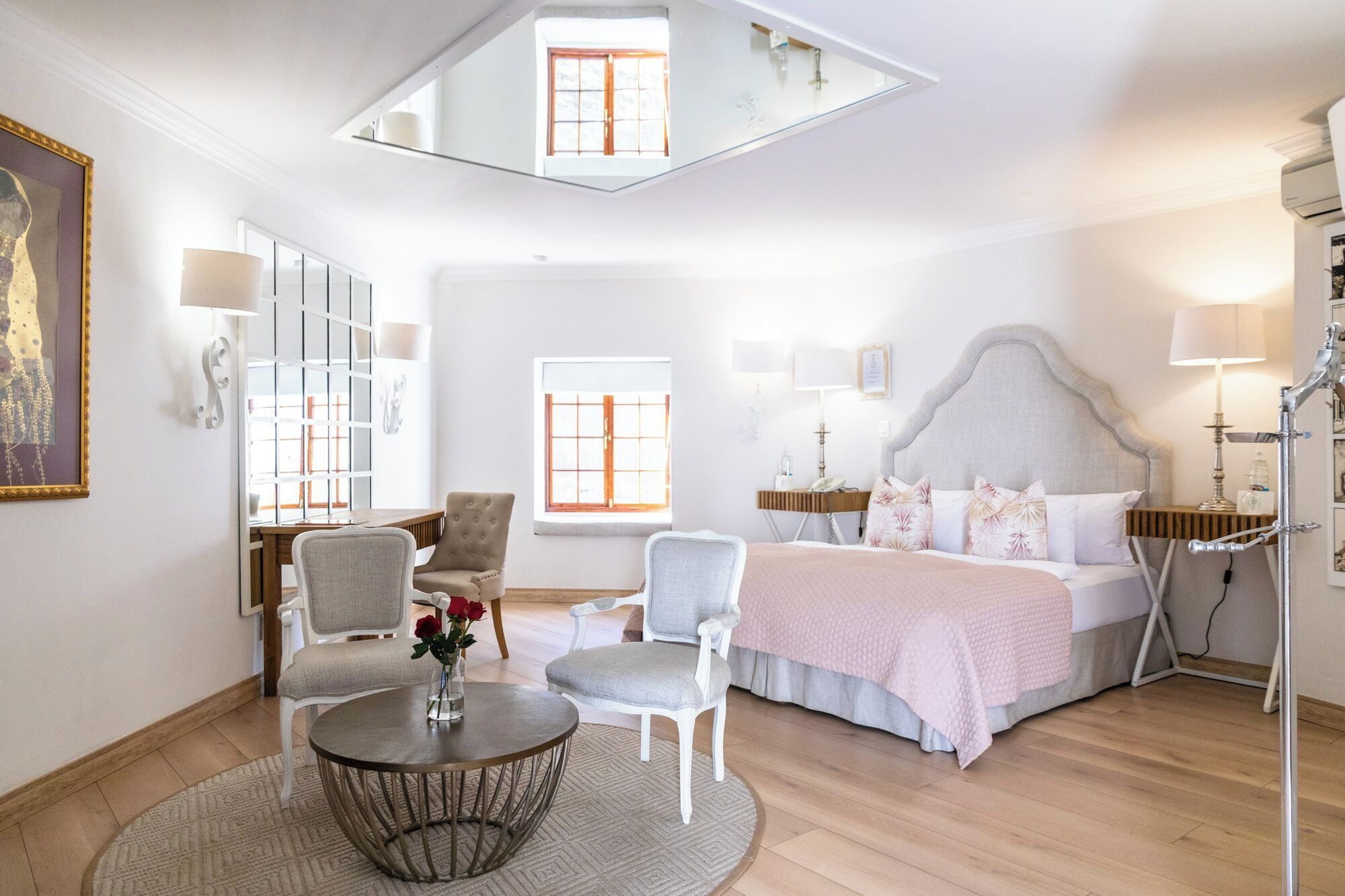 Heinitzburg Boutique Hotel - ווינדהוק