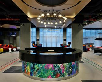 Aloft Dubai Airport - Dubái - Recepción
