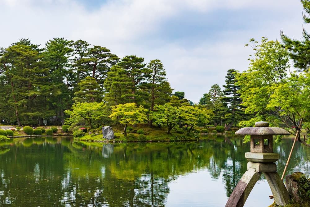 Toyoko Inn Kanazawa Kenrokuen Korimbo - Kanazawa - Vista del exterior
