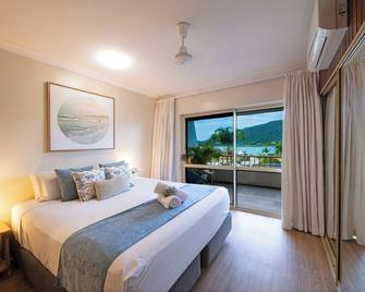 Eagles Nest On Airlie - Airlie Beach - Bedroom