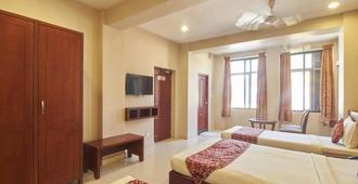 Pleasant Inn - Pondicherry - Bedroom