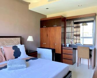 Pico De Loro Spring Style 3br Unit (Caro - Nasugbu - Bedroom