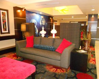 Holiday Inn Express & Suites Corpus Christi (North) By IHG - Corpus Christi - Lobby