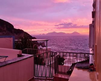 Casa Margot a Cala Dell Acqua con Vista Mare - Ponza - Balkon
