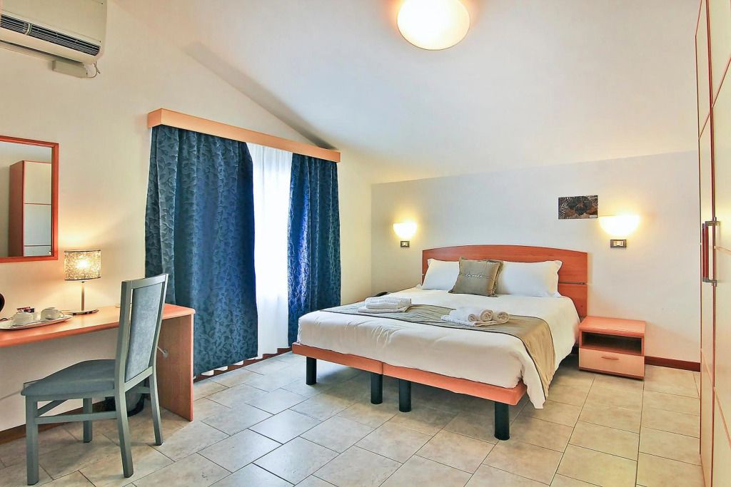 فندق لا بيرلا