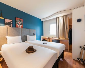Ibis Bourg-en-Bresse Jasseron-A 40 - Bourg-en-Bresse - Building