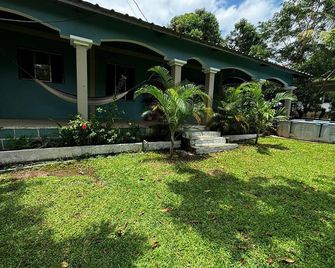 Casa Rocíode Cascadas #2. Cozy 3 min to pulhapanzak waterfall. - San Buenaventura