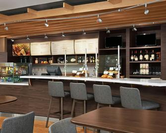 كورت يارد باي ماريوت سان أوغسطين آي-95 - سانت اغوستين - بار