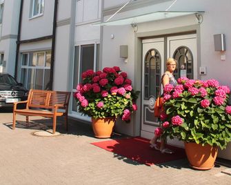 Hotel Meerzeit Binz - Остзебад Бинц - Будівля