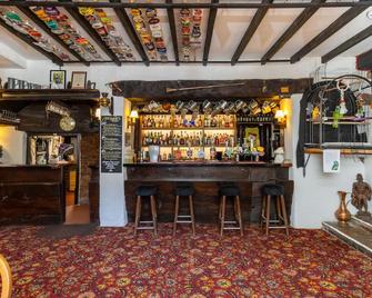 The New Inn - Crediton - Bar