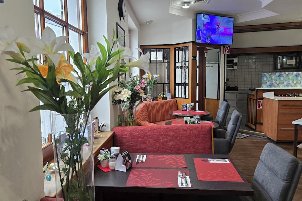 Hotel König - וינה