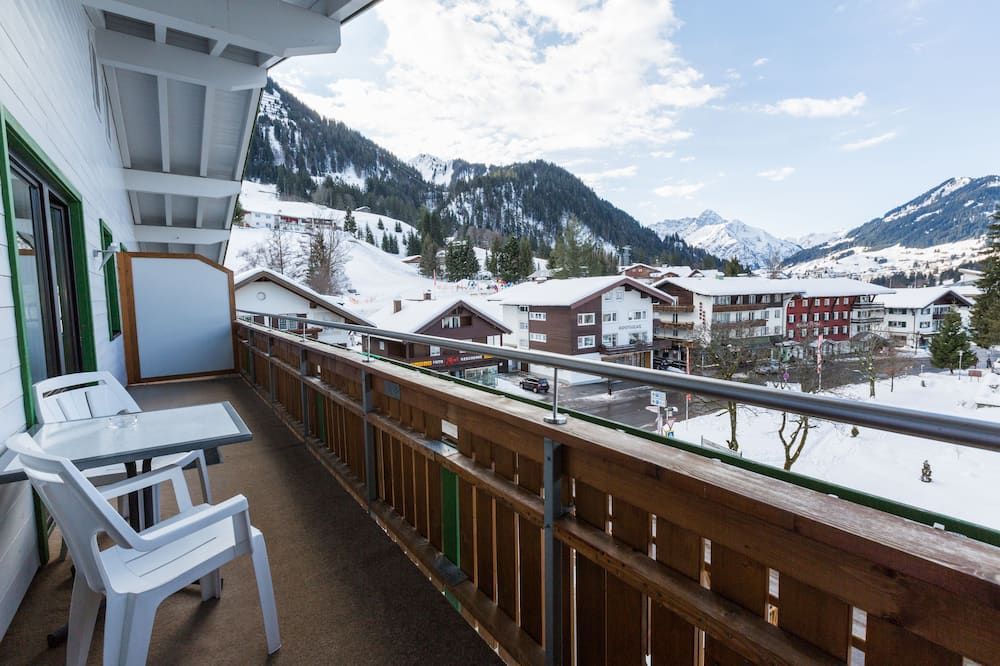 هولرز بوست هوتل