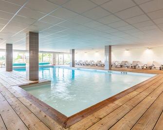 Vacancéole - Les Chambres de la Baie - Vieux-Viel - Pool