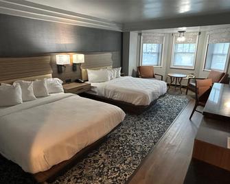 Best Western Potsdam University Park Inn - Potsdam - Habitación