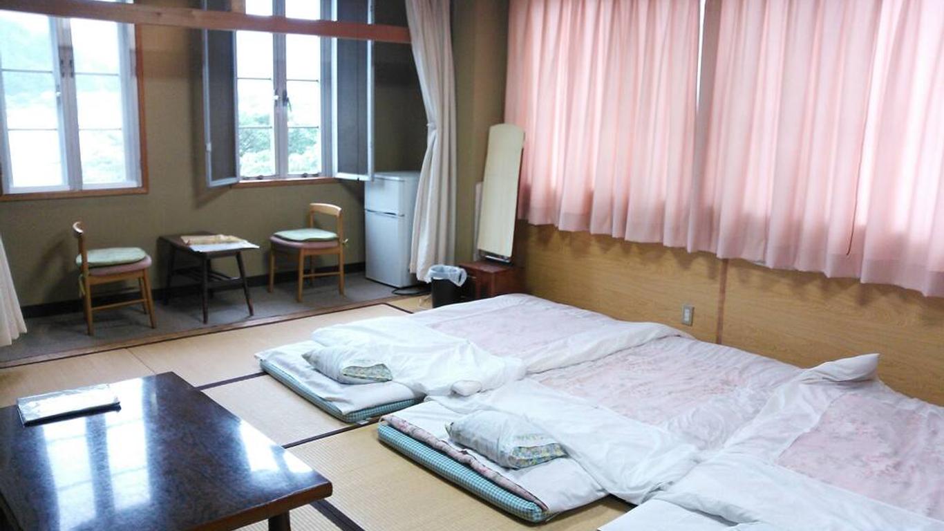 Minshuku Hougetsu
